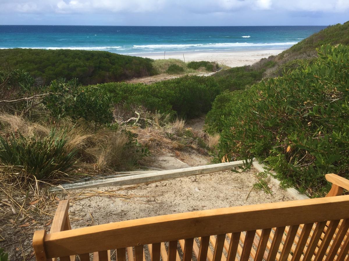 Sandpiper Ocean Cottages Bicheno Eksteriør bilde